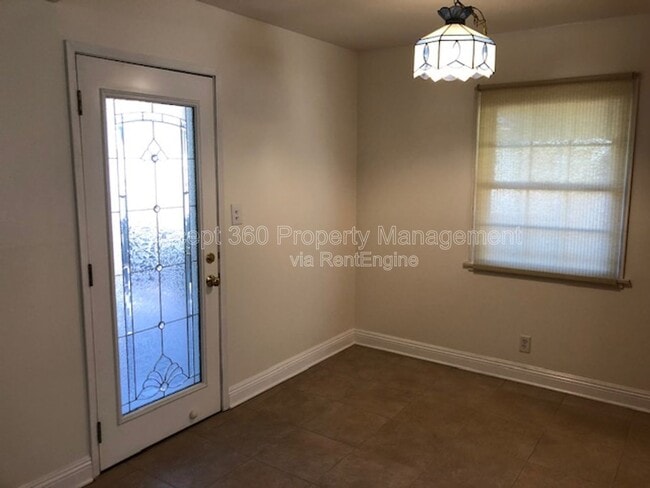 Building Photo - 20935 Conradi Ave