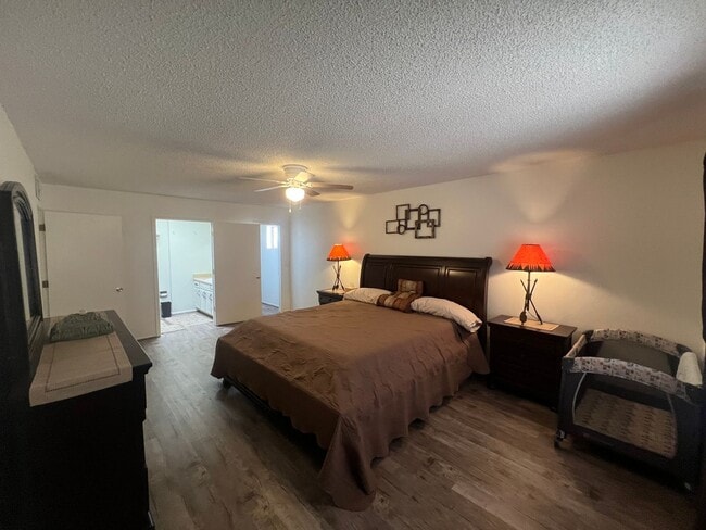 Building Photo - 3-bedroom 2 baths home