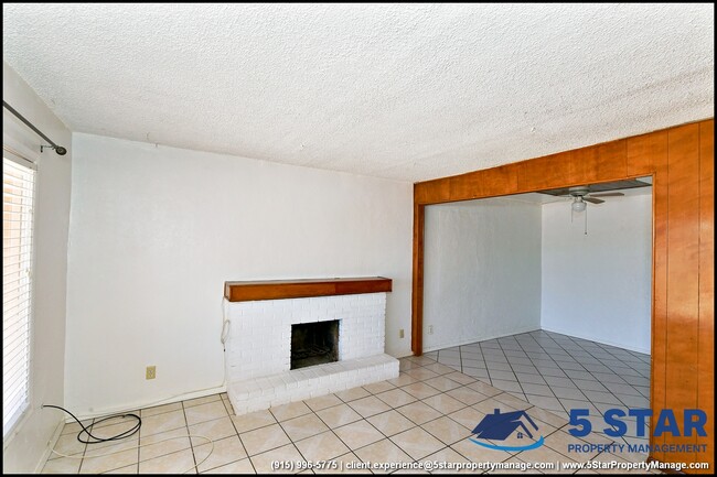 Building Photo - 7817 Caliche Dr