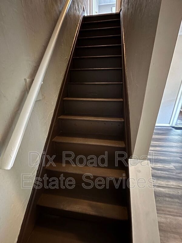 Building Photo - 539 Ross Ave