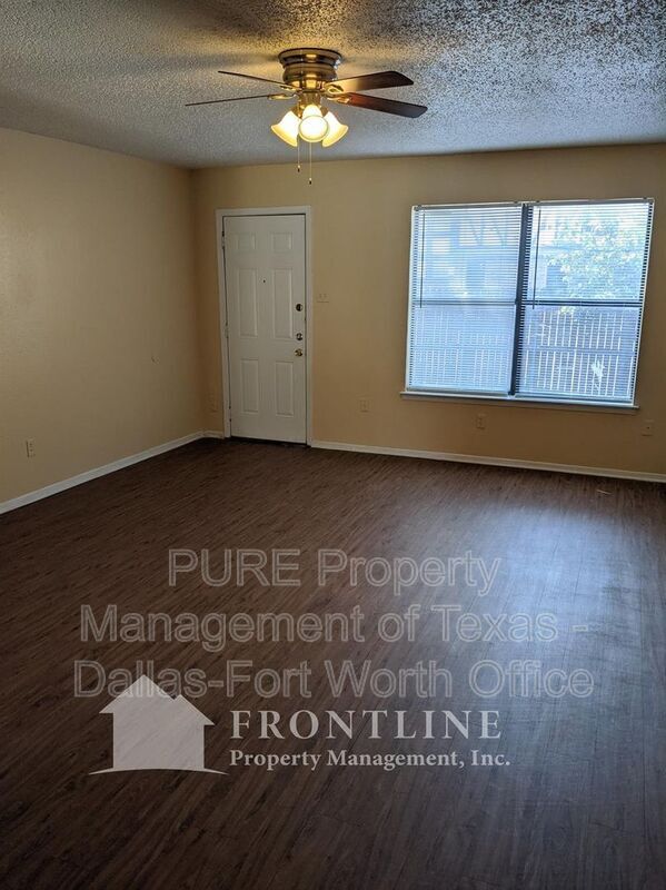 Building Photo - 938 Southmoor Dr