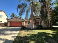 Building Photo - NW Visalia Home Coming Soon!