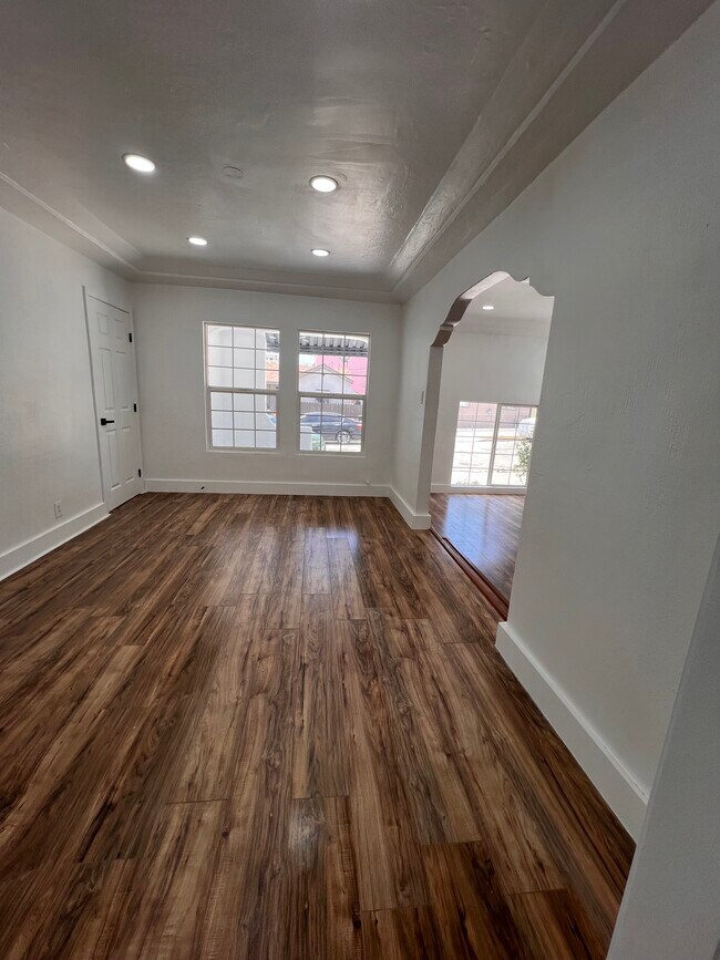 Building Photo - 3021 Fanita St