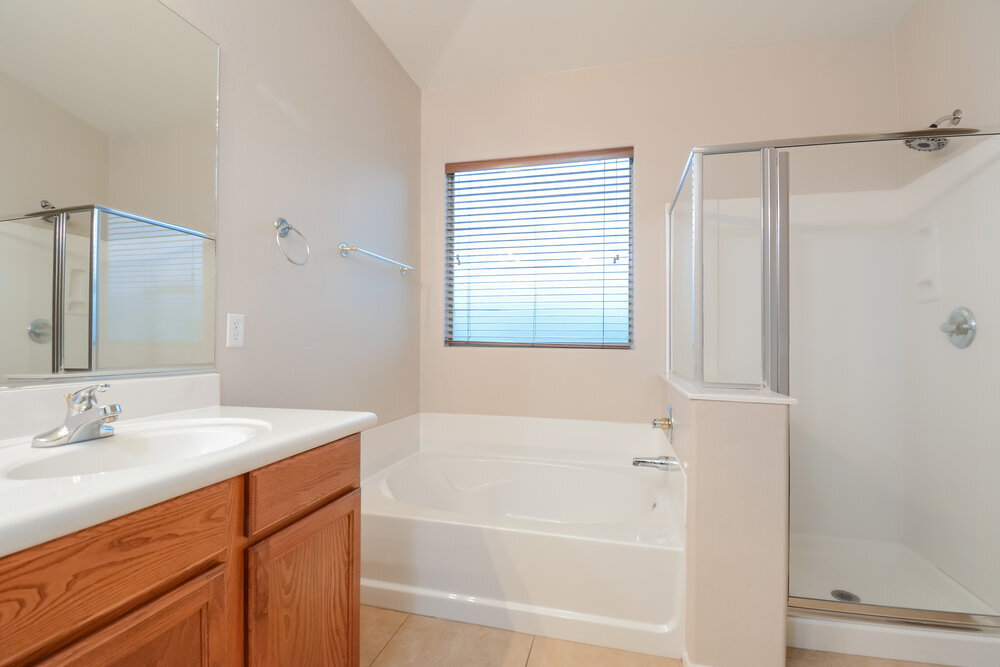 Building Photo - 462 E Calle De Ocaso