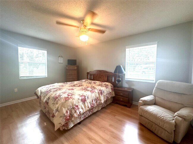 Building Photo - 1649 Selkirk Dr