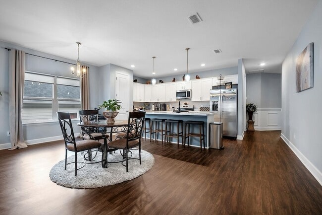 Building Photo - 4354 Bottle Brush Ln