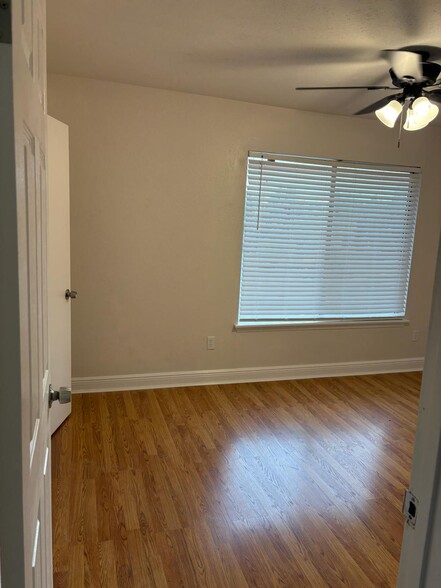 Building Photo - 2227 Lyme Bay Dr