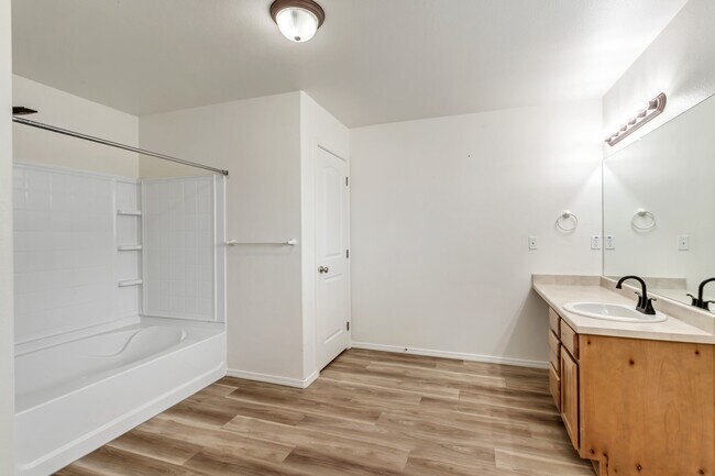 Building Photo - 2867 W 400 S