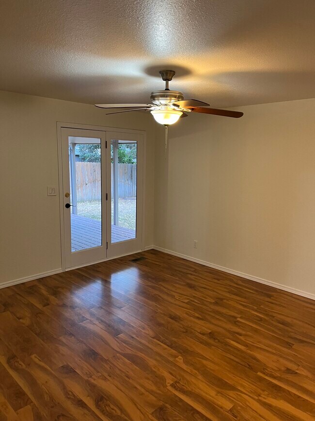 Building Photo - 3673 N Tumbleweed Plz