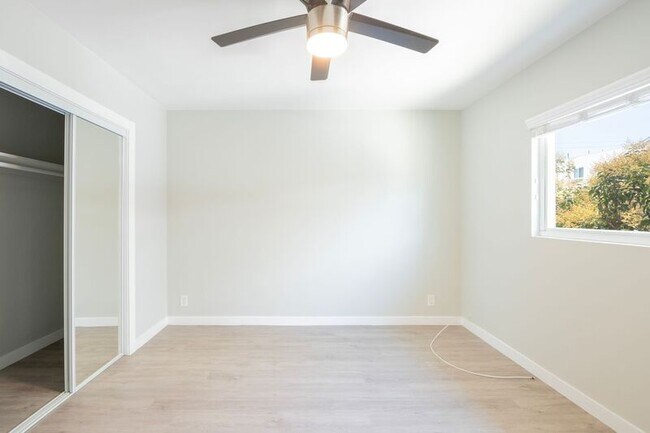 Building Photo - 5622 La Mirada Ave