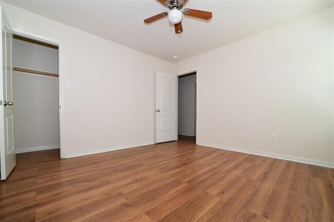 Building Photo - 20534 Marker Ridge Dr