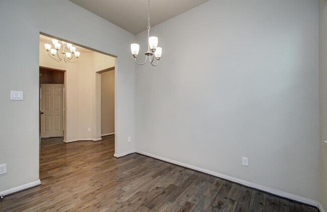 Building Photo - 15618 Whispering Green Dr
