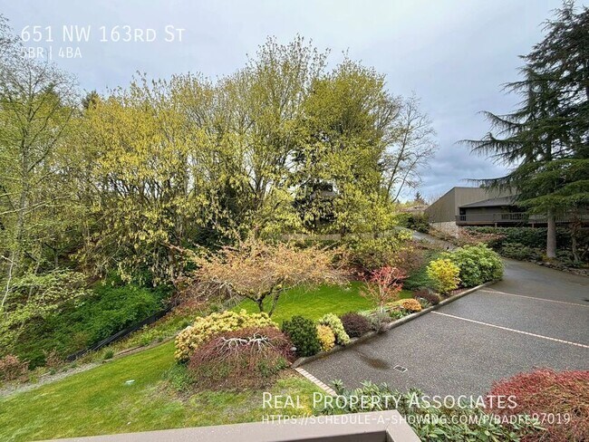 Building Photo - 651 NW 163rd St