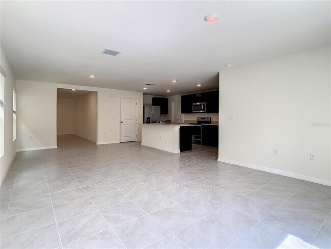 Building Photo - 5581 Logan Cave Ave