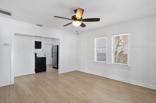 Building Photo - 2518 5th St S