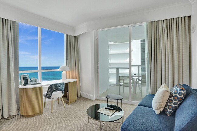 Building Photo - 4401 Collins Ave