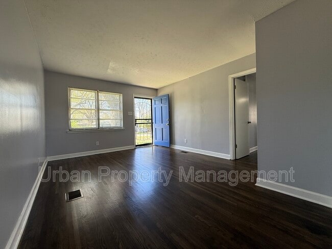 Building Photo - 5056 Stacey Rd