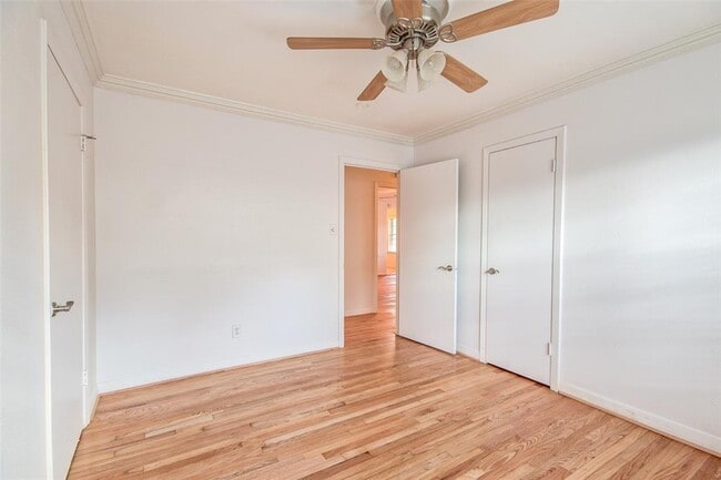 Building Photo - 4710 Willowbend Blvd