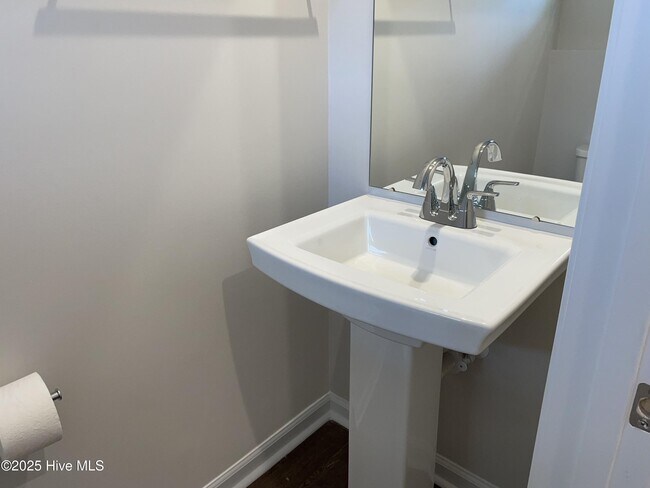 Building Photo - 3221 Edgemead Cir NW