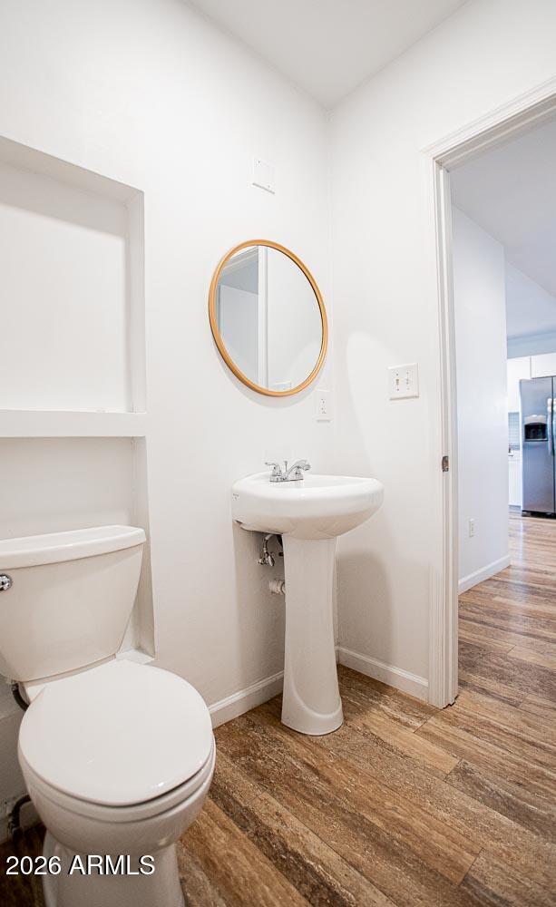 Building Photo - 318 N Palm St