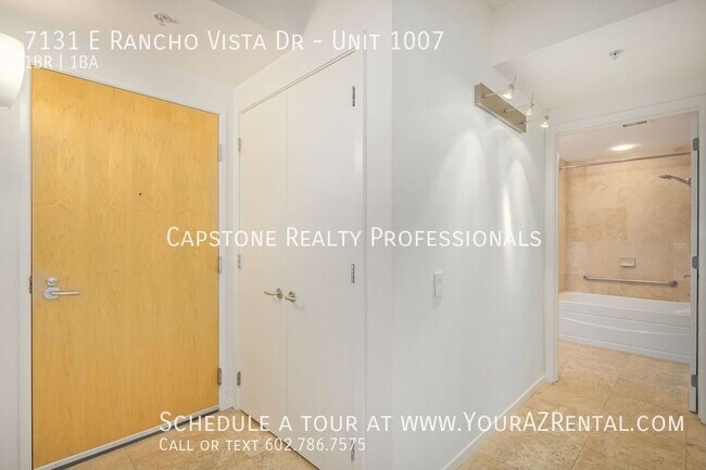 Building Photo - 7131 E Rancho Vista Dr