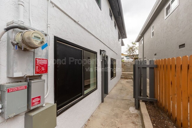 Building Photo - 5464 Gilbert Dr