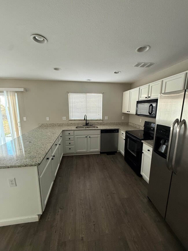 Building Photo - 9445 Bellaire St