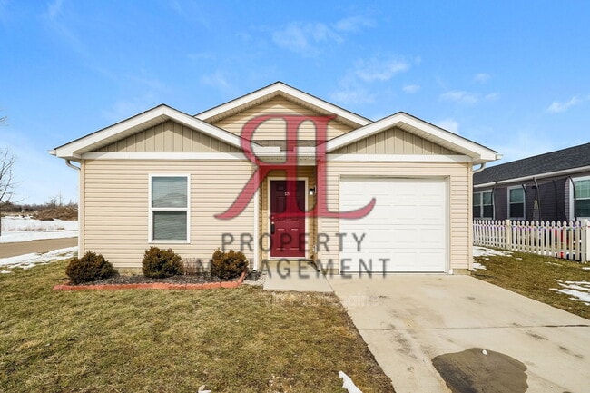 Building Photo - 42 Waterman Ave