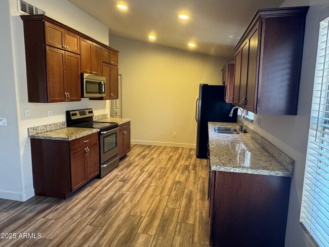 Building Photo - 21618 N 48th St