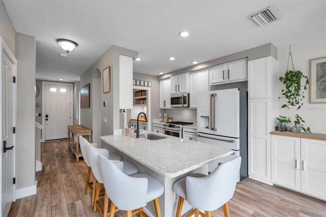 Building Photo - 10635 Marsha Dr