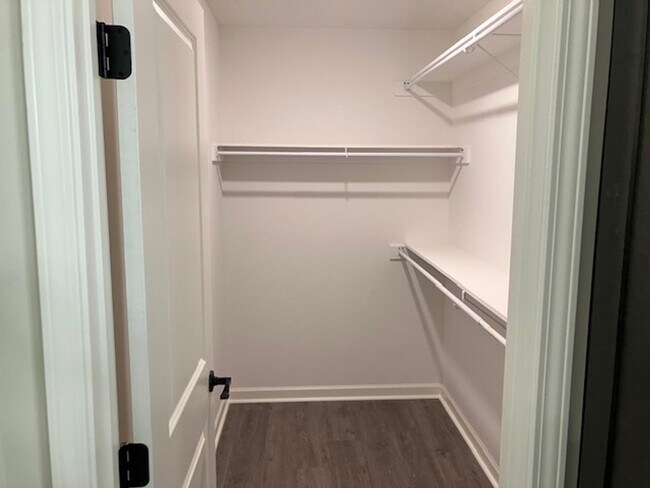 Building Photo - 6 Autumn Ridge