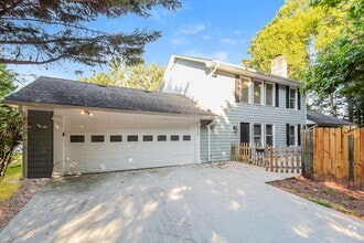 Building Photo - 3387 Pembrook Farm Way SW