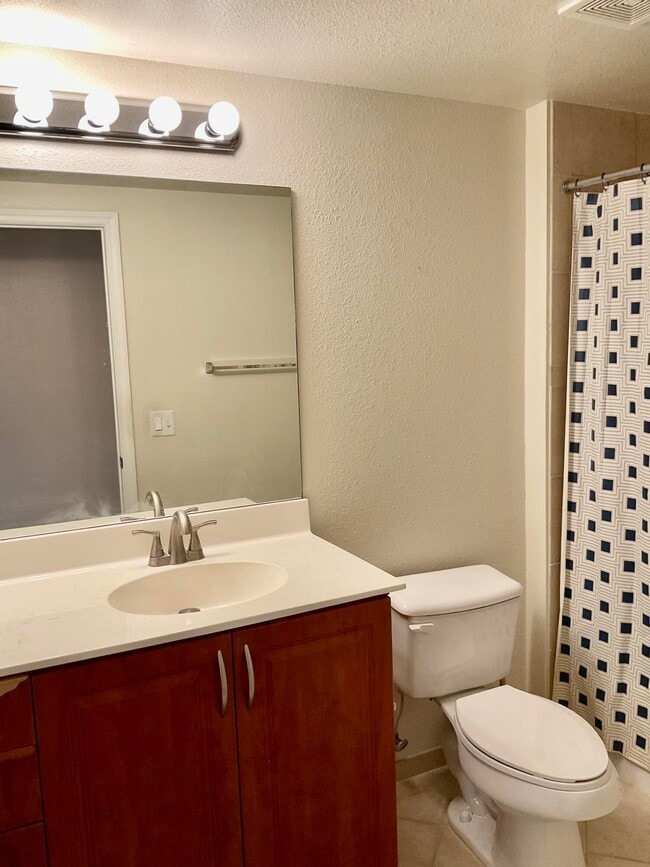 Building Photo - 6529 Emerald Dunes Dr