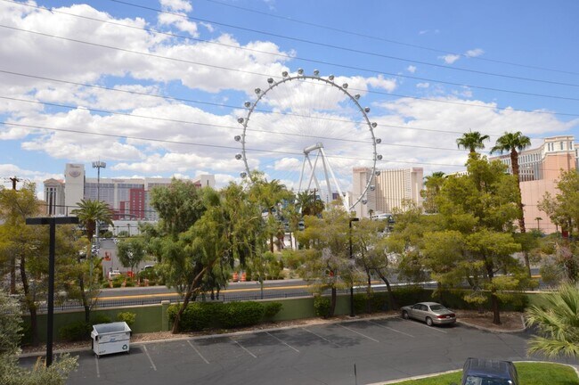 Meridian Fully FURNISHED Condo with Strip & High Roller View. Includes Gas, Electric and Internet - Meridian  Fully FURNISHED Condo with Strip & High Roller View. Includes Gas, Electric and Internet