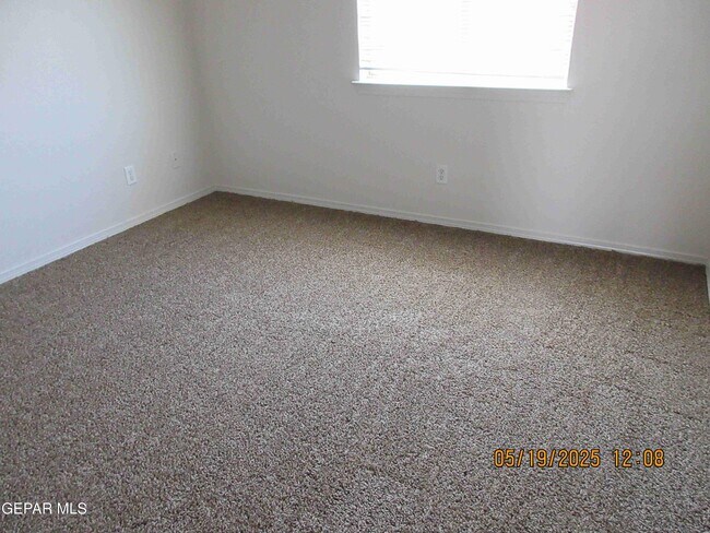 Building Photo - 14212 Trigger Rock Ln
