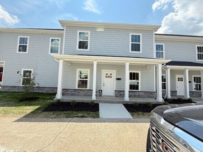 Primary Photo - 1630 Ekin Ave
