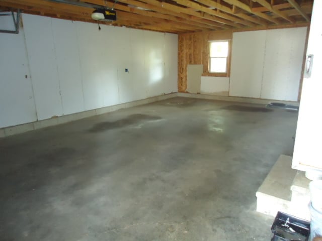 Building Photo - 1523 Viking Ave