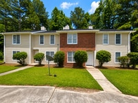 Building Photo - 113 Manorwood Ct