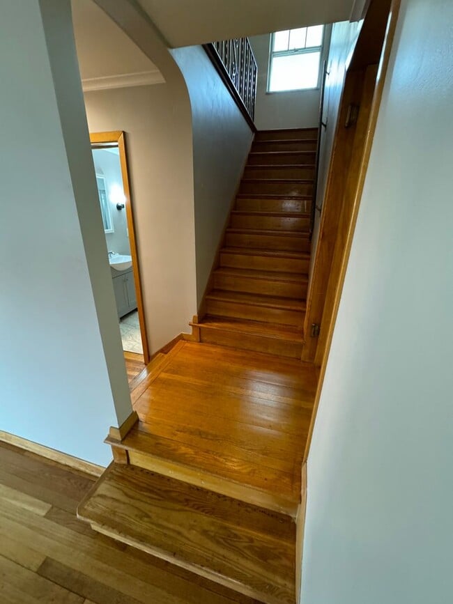 Building Photo - 2770 Tremont Rd
