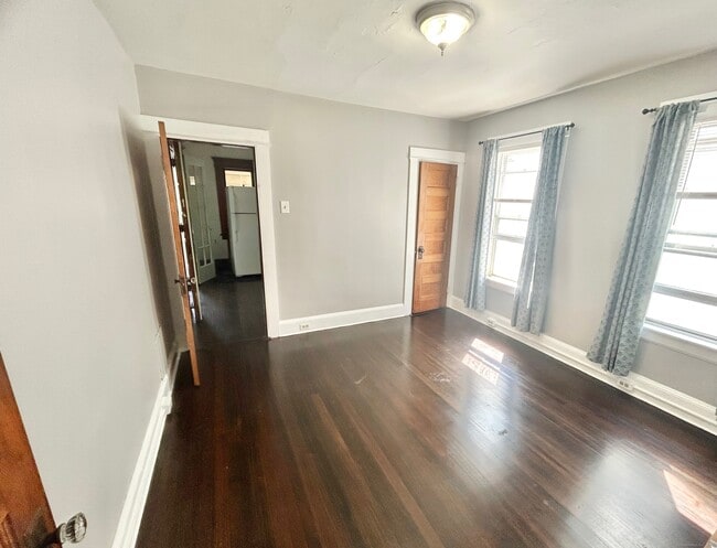 Building Photo - 57 Morehouse St