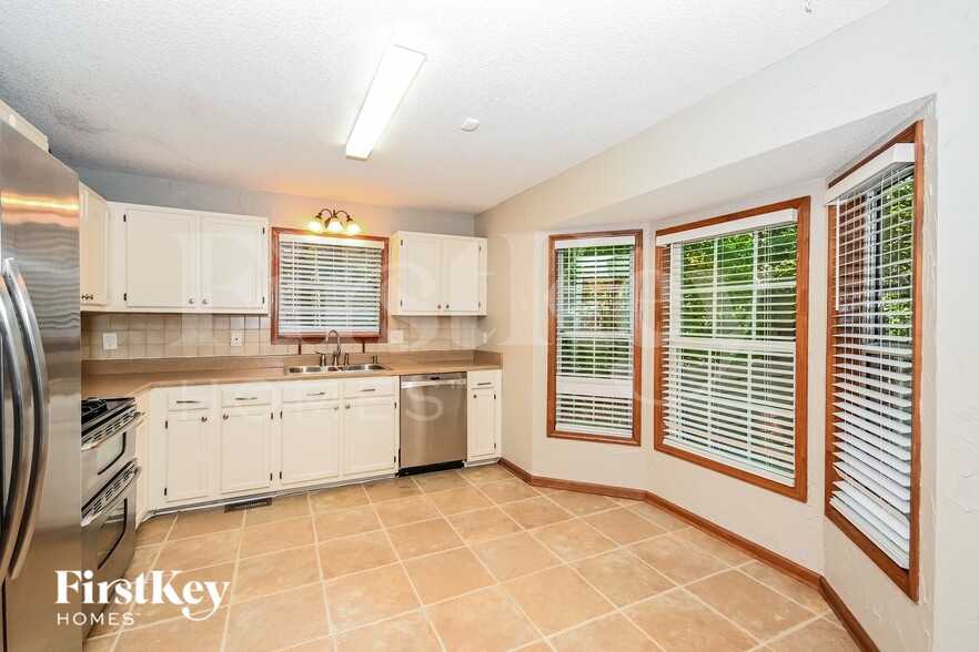 Building Photo - 3059 Chelsea Ln