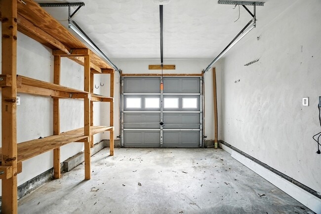 Building Photo - 2237 Chicks Beach Ct