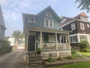 Building Photo - 99 Belmont St