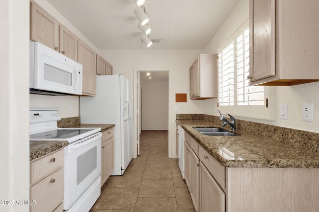 Building Photo - 6942 S Championship Dr