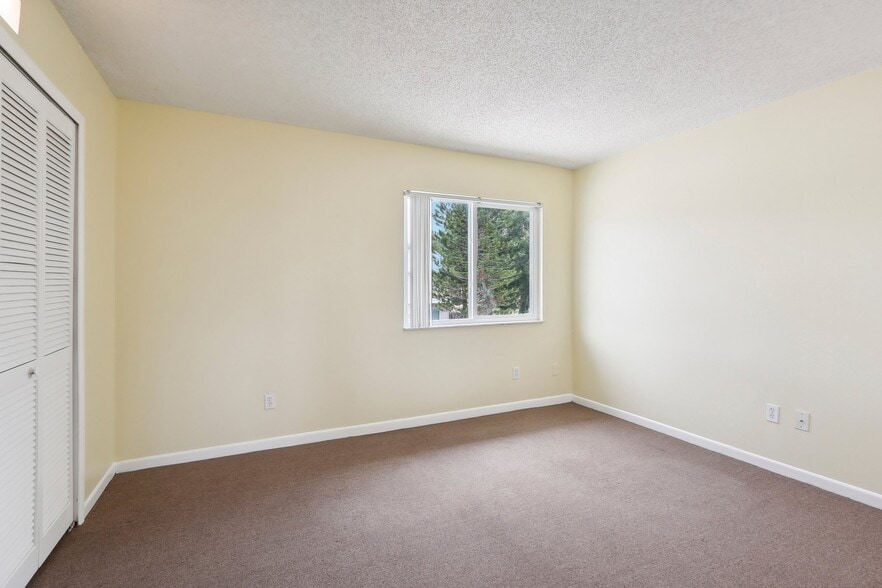 Building Photo - 12006 Pepperdine Pl