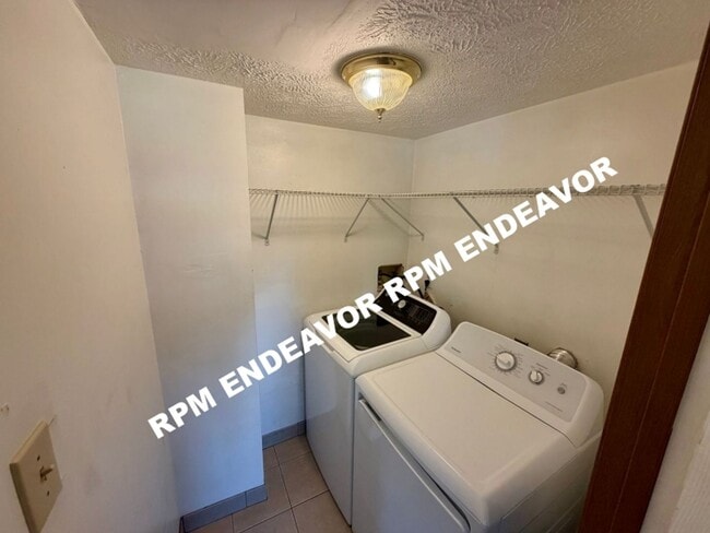 Building Photo - 1368 Deerfield Estates Dr