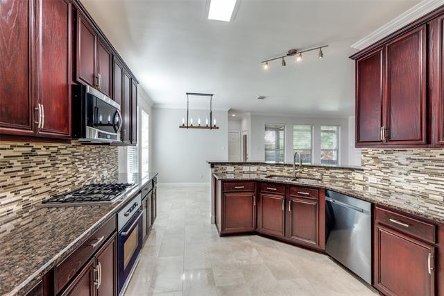 Building Photo - 7526 Greenvalley Ln