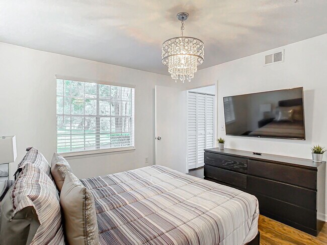 Building Photo - Westpointe Boulevard, Orlando, FL 32835 - ...