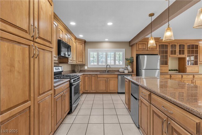 Building Photo - 7604 Charles Conrad Cir