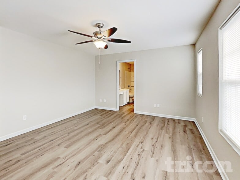 Building Photo - 285 Aershire Ct